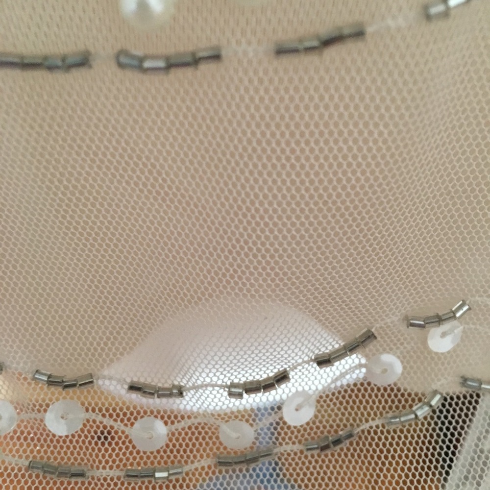 Forever 21 Sequined Top - Picture 5 of 5